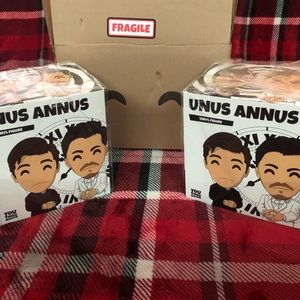 Unus Annus Duo Vinyl Figure